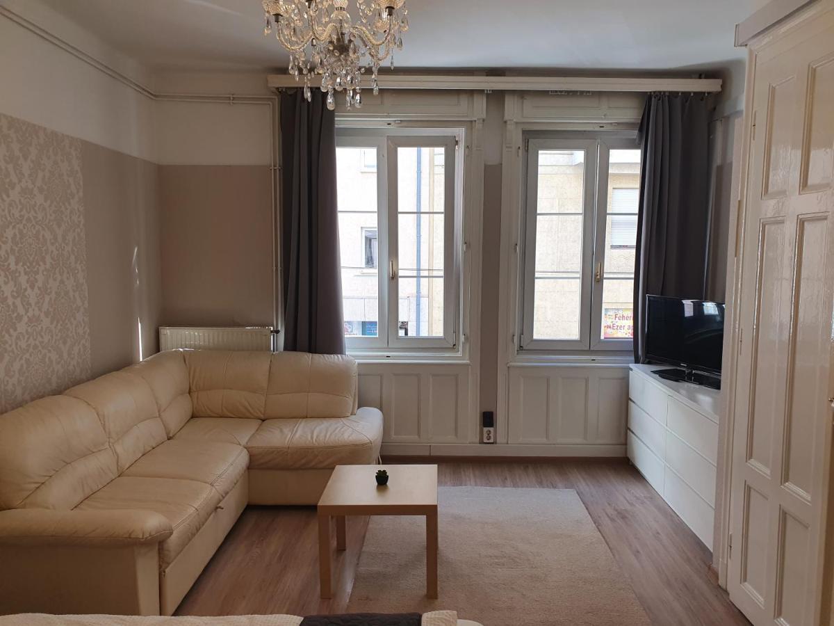 Charming Apartment In The Heart Of Budapest Budapeste Exterior foto